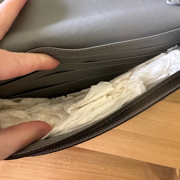 NWOT Coach Pebble Crossbody Wallet - Picture 7 of 9